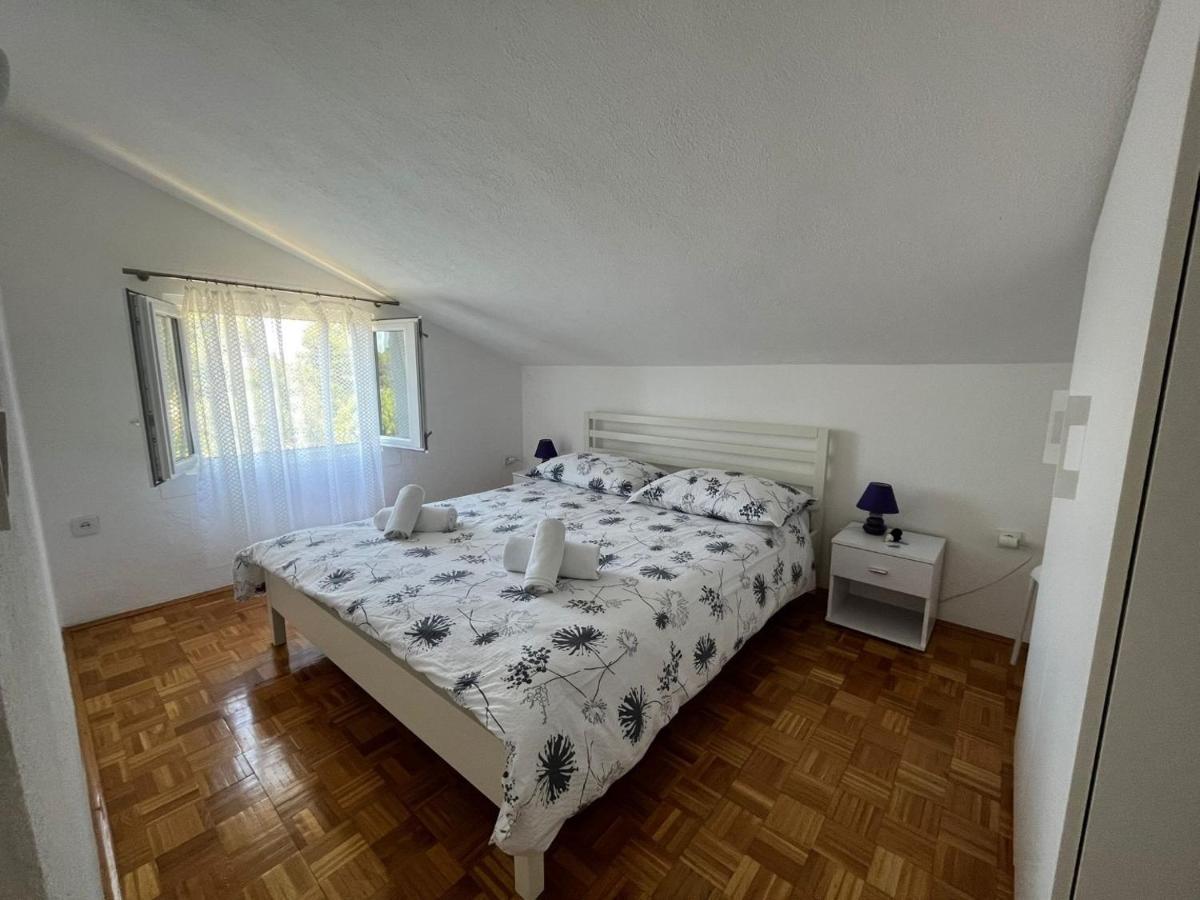 Apartment Zeljko มาสลีนิตซา ภายนอก รูปภาพ