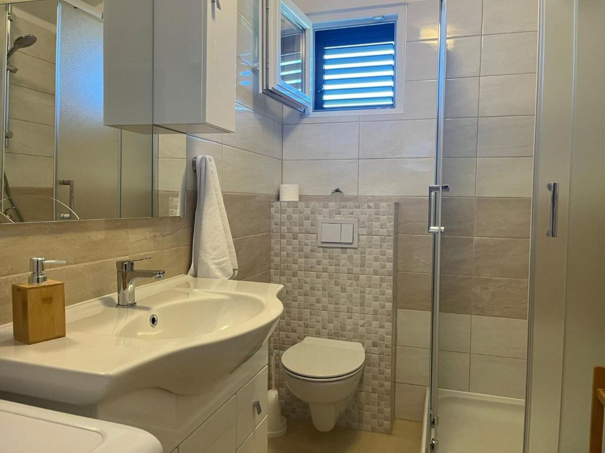Apartment Zeljko มาสลีนิตซา ภายนอก รูปภาพ