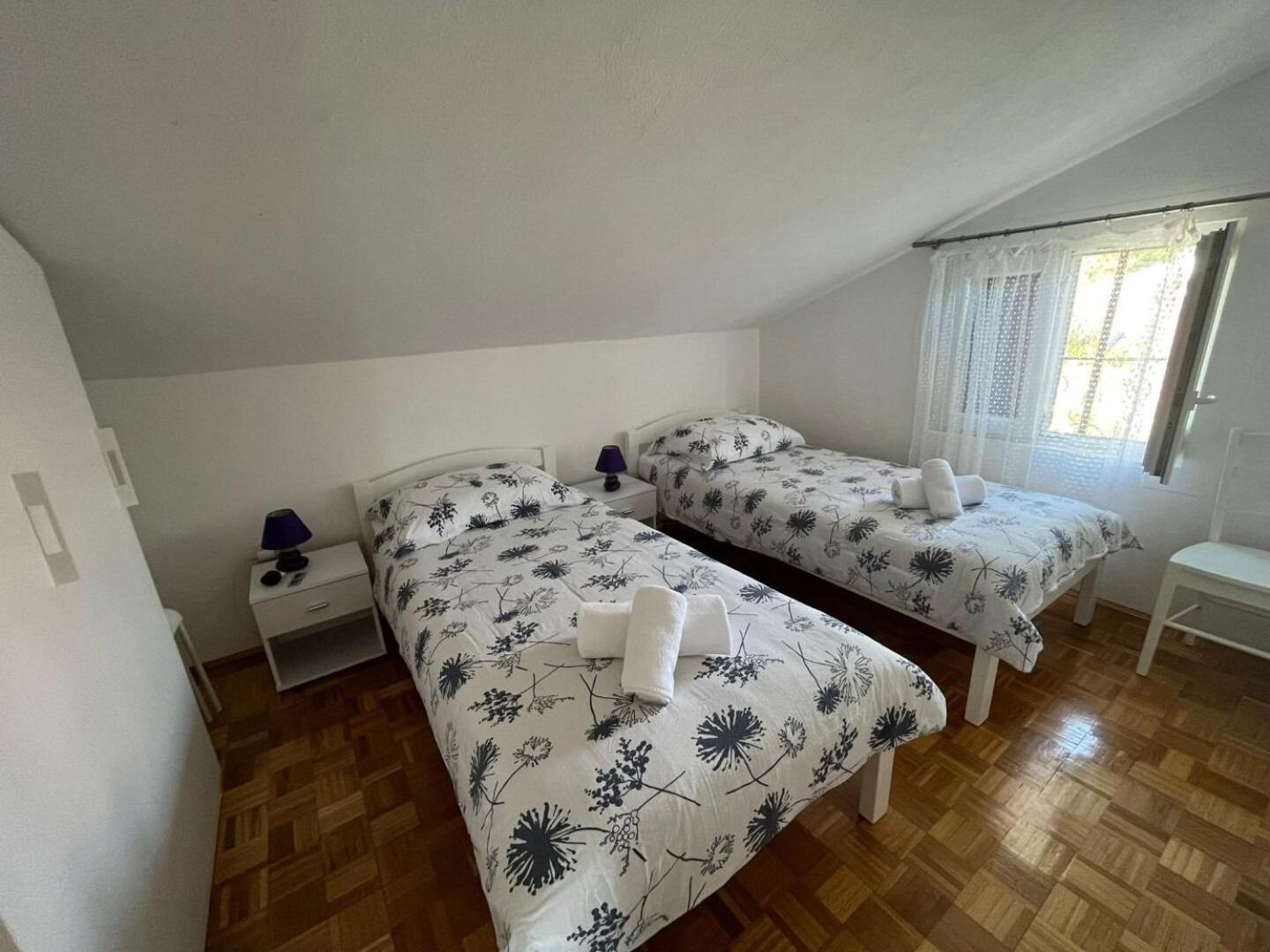 Apartment Zeljko มาสลีนิตซา ภายนอก รูปภาพ
